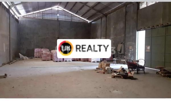 READY-TO-USE WAREHOUSE AREA 1611 LOCATED ON JL. CIPINANG PULO MAJA AREA, EAST JAKARTA