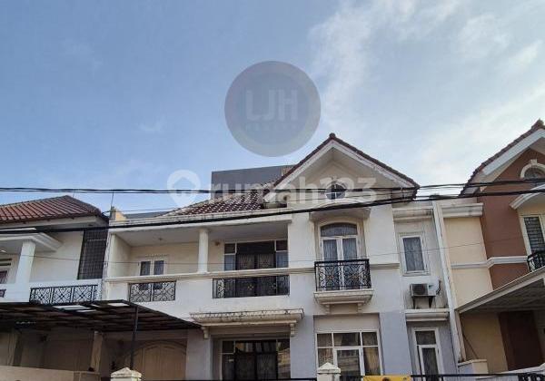 For Sale: House in Janur Elok, Kelapa Gading, North Jakarta