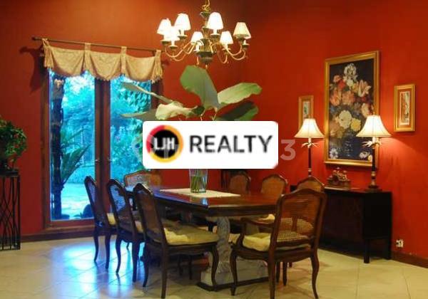 VILLA MEWAH FULL AC DI JALAN RAYA KALIURANG YOGYAKARTA