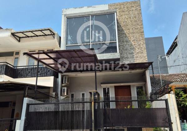 Rumah Bangunan Baru di Gading Elok Utara, kelapa Gading Dekat Akses Jl. Boulevard 