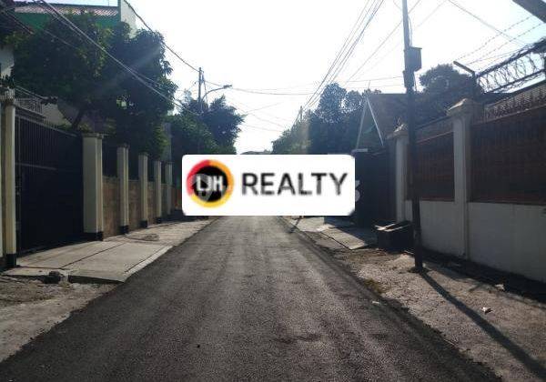 Rumah Di Jalan Sumbing Area Jakarta Selatan 2