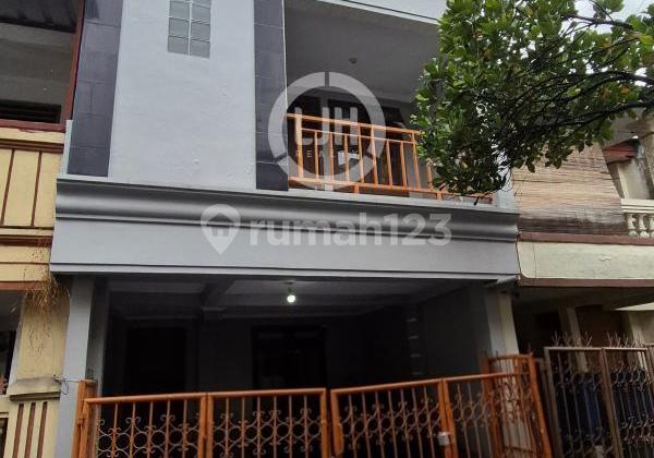 Rumah 2 Lantai Siap Huni di Sunter Agung, Tanjung Priok, Jakarta Utara Rumah 2 Lantai Siap Huni di Sunter Agung, Tanjung Priok, Jakarta Utara