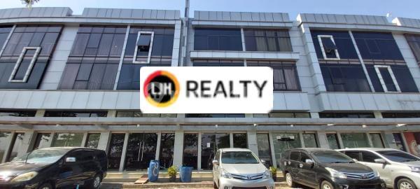 3-Story Shophouse in Evenue Jakarta Garden City Area, East Jakarta 3-Story Shophouse in Evenue Jakarta Garden City Area, East Jakarta