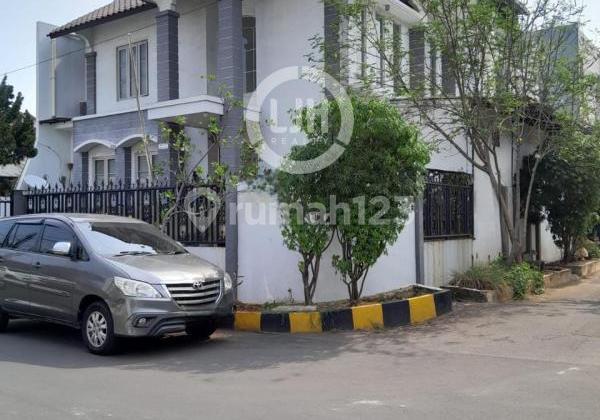 Nice Hook House in Kelapa Nias, Kelapa Gading, North Jakarta