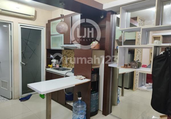 Apartemen Furnished di Pusat Kota Green Pramuka City Akses Strategis