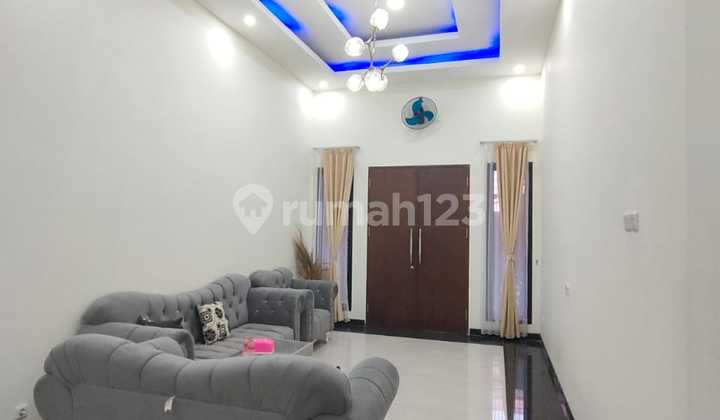 House on Jl. Pelopor (Size 7.2x20 m)