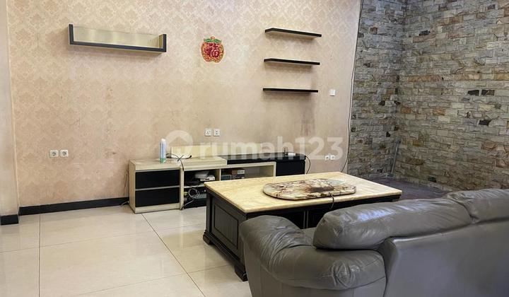 Rumah Golf Lake (Ukuran 8x18 m) 2