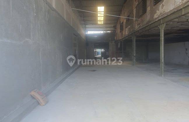 Gudang Besar dan Luas Siap Pakai di Rawa Buaya 8