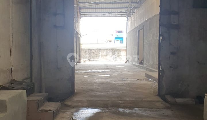 Gudang Besar dan Luas Siap Pakai di Rawa Buaya 14