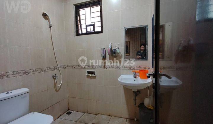 Rumah Mewah Dijual Murah di Grand Wisata - Dekat Mall Living World 2