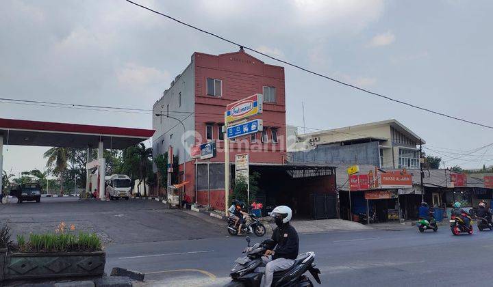 Ruko di jalan bekasi timur diponegoro 1 strategis di  cepat. 2