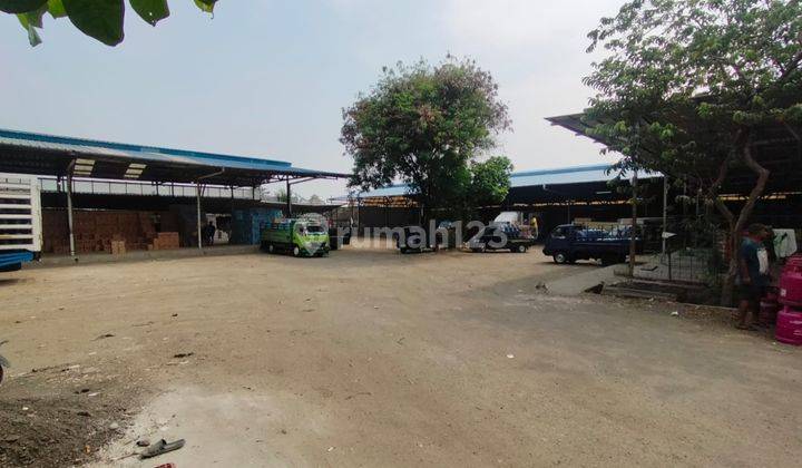 Gudang Strategis di Bekasi Barat Pekayon - Siap Pakai, Lokasi Utama 2