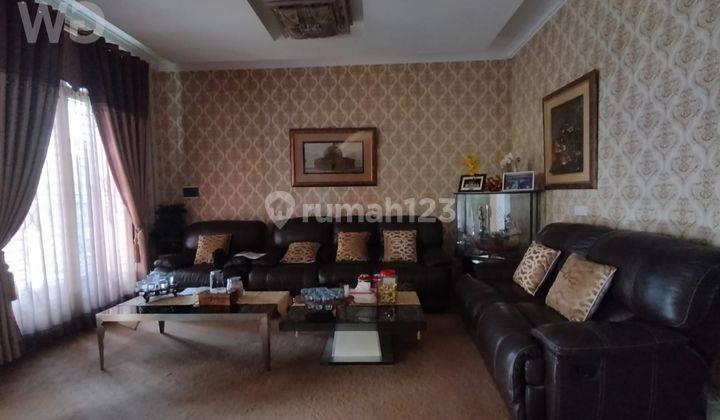 Rumah Mewah Dijual Murah di Grand Wisata - Dekat Mall Living World 1
