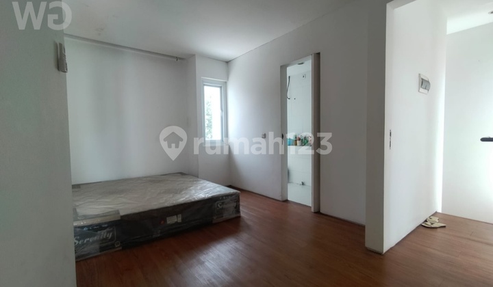 For Sale: House in Vida Bekasi - Andra Matin Design, 2 Floors, Strategic & Exclusive! 2