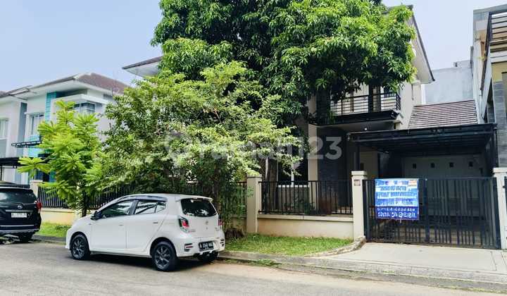 For Sale Quick! 200m² House in Grand Wisata.