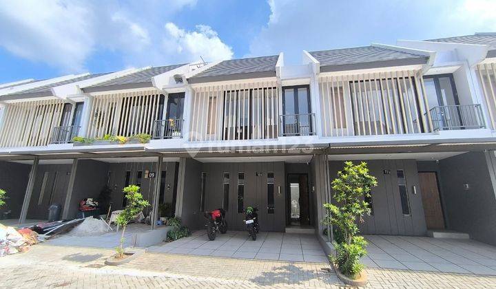 Rumah sewa bebas banjir ,Grand Wisata 1