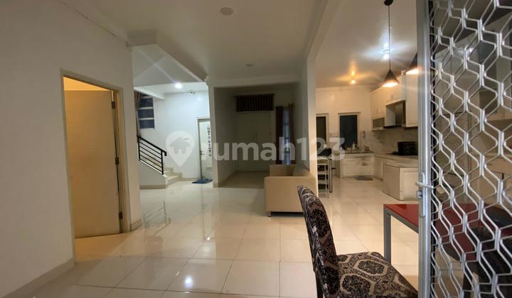 Disewakan rumah furnished , grand wisata 2