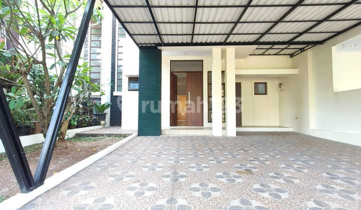 Disewakan rumah , grand wisata