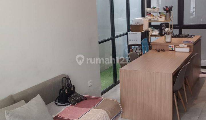 Hot Listing!!  Rumah di Grand Wisata cluster O2. Full furnished. Harga murah.. 2