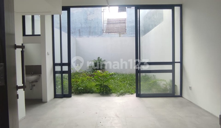 For Rent: Shop House & Garden House in Grand Wisata, Bekasi 2