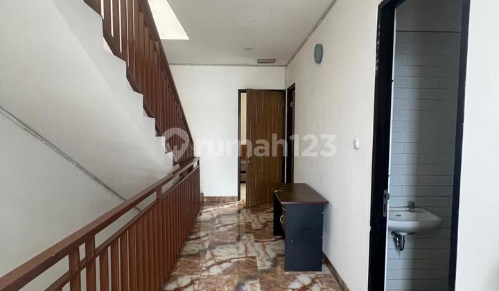 Rumah.3lantai.di Muara Karang.blok Favorit