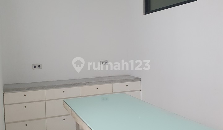 Ready-to-Occupy House in Sudirman, Bandung 2