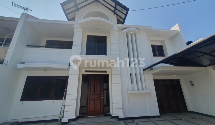 Rumah 2Lantai di Mekar Wangi Dekat Tol Moh Toha