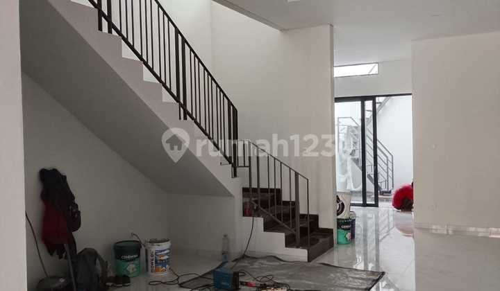Rumah Baru 2Lantai di Mekar Wangi 2