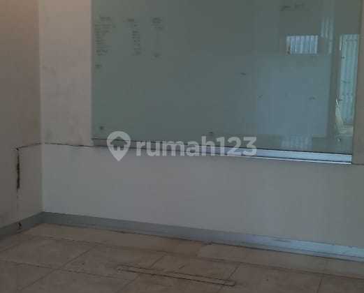 For Rent: 4-Story BBC Shop House, Roadside in Jatake Tangerang For Rent: 4-Story BBC Shop House, Roadside in Jatake Tangerang