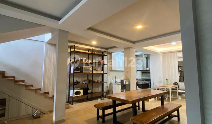 Quick Sale 2-Story House, Land Area 112 M2, In Graha Bintaro Tangsel