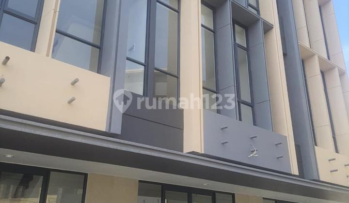 Quick Sale Northridge 3 Floors Shop House in BSD City Tangerang
