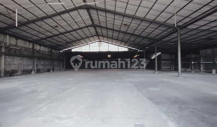 QUICK SALE WAREHOUSE LT 3000, LB 2000 INDUSTRIAL ZONE BY THE HIGHWAY, CIPONDOH TANGERANG CITY QUICK SALE WAREHOUSE LT 3000, LB 2000 INDUSTRIAL ZONE BY THE HIGHWAY, CIPONDOH TANGERANG CITY
