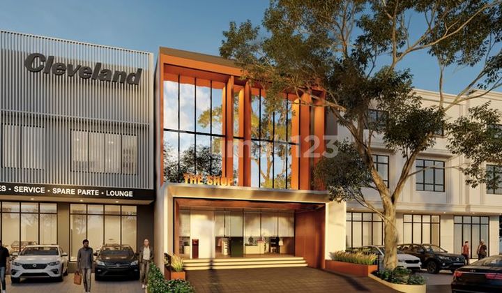 Quick Sale: 3.5-Story Linked Shophouse, Spacious & Strategic Location on Bintaro Sector 3 Main Road 2