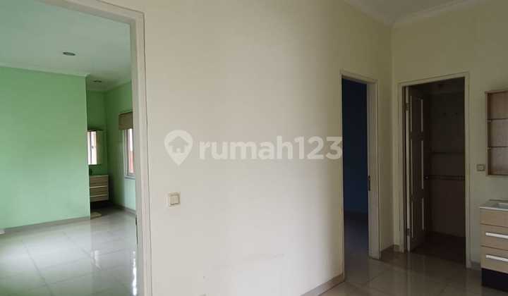 Quick Sale, Affordable & Rare House in Crystal Gading Serpong Cluster 2