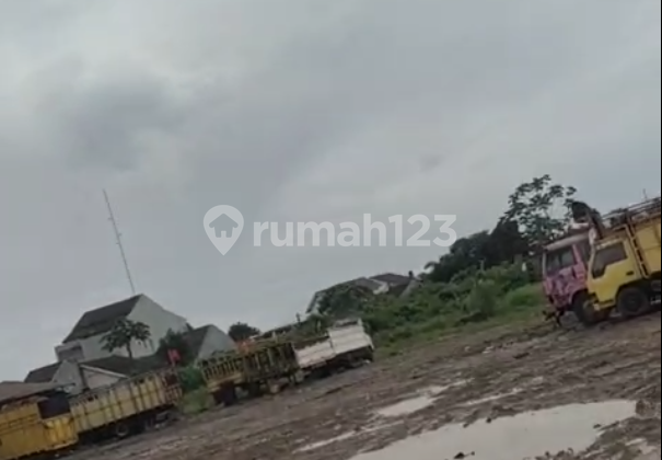 For Rent, 4000 M2 Land on the Edge of Malangnengah Pagedangan Village Road.