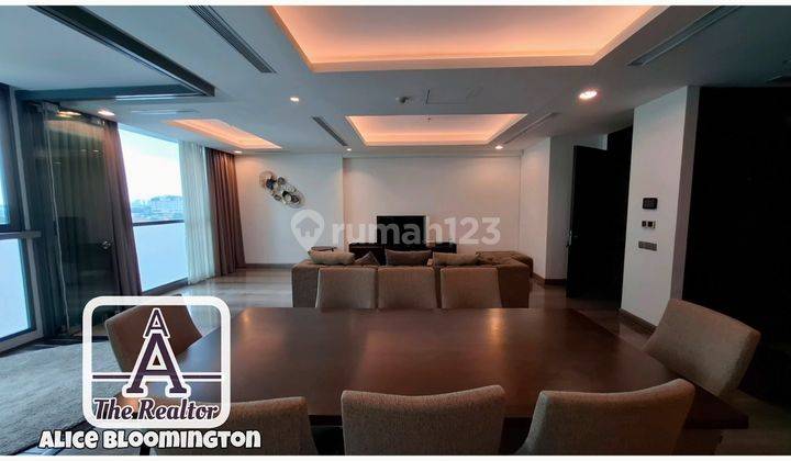 kemang village The Bloomington 4 bedrooms 250 sqm 
