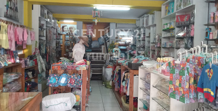 Ruko Komersial Ideal untuk Usaha Seperti Cafe Toko Klinik, Kantor