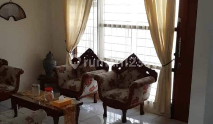 Rumah Cantik  2 Lantai  Di Komplek Cigadung Dekat Unpad ITB 2