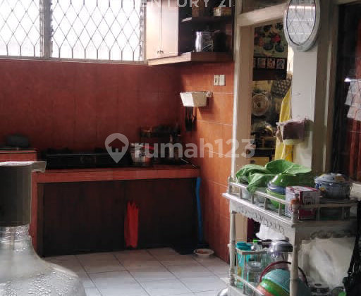 Single Story House Near Pasteur Toll Road Bandung 2