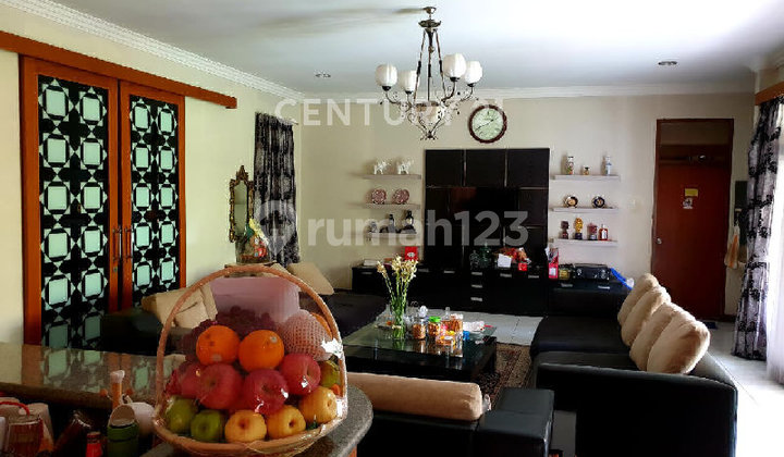 Modern Exclusive Residence with a Tranquil Atmosphere