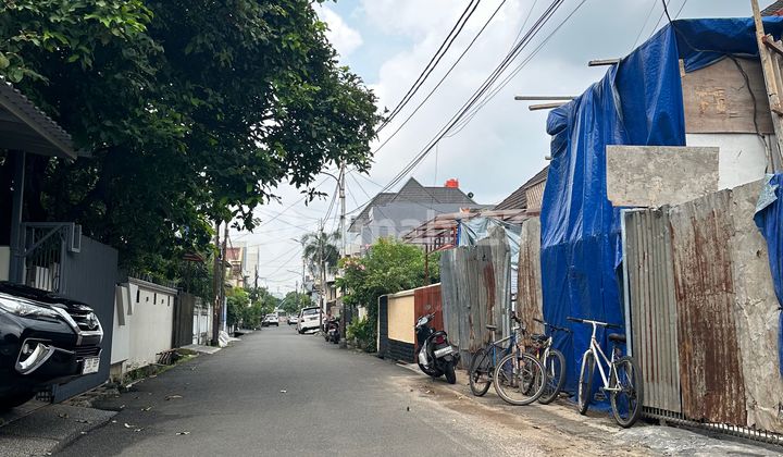 Dijual rumah baru 3 lantai  di Jl.Angsana - Duri kepa bebas Banjir  2