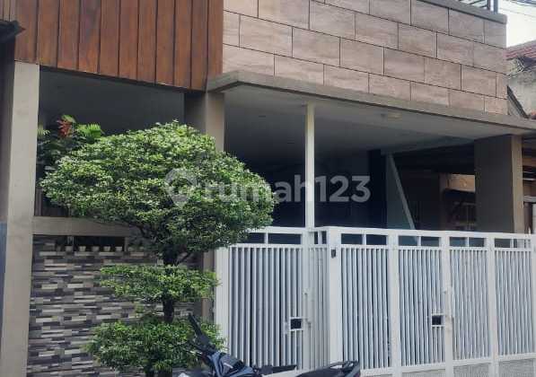 Di Jual Rumah.2lantai Full Futnished Di. Taman. Royal 3, Tangerang.kota