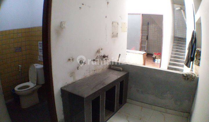 Rumah di Mainroad Setiabudi 6