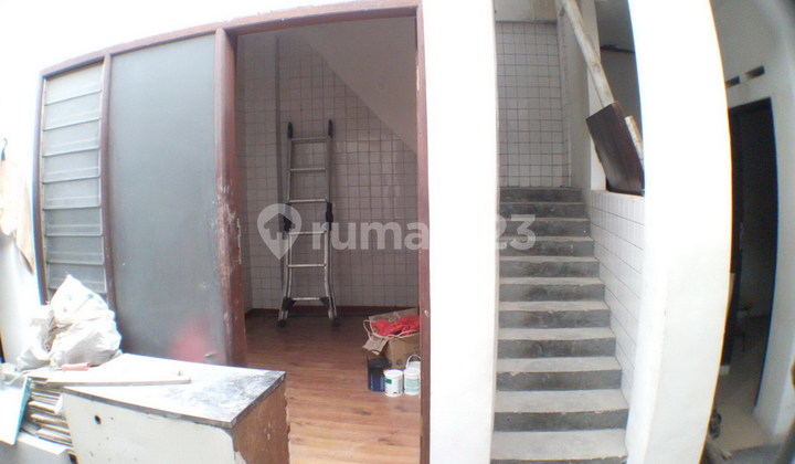 Rumah di Mainroad Setiabudi 7
