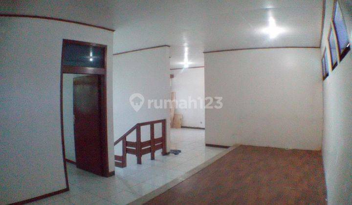 Rumah di Surya Sumantri, Setra Sari, Setra Duta, Setra Murni, Pasteur. Cocok Untuk Kantor, Usaha. 12