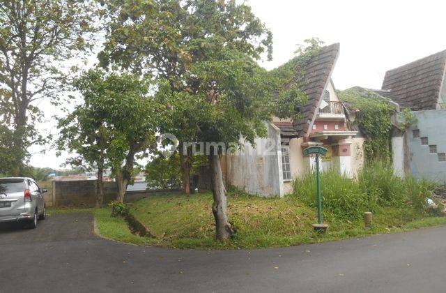 Rumah Hook Hanya Satu Kilometer Dari Aeon Mall Sentul City 1