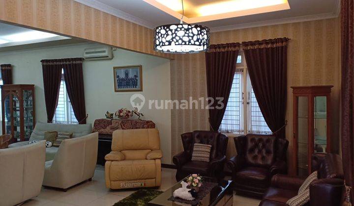 Rumah Hook Dekat ke plaza bintaro tangerang selatan banten 2