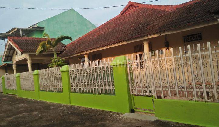 Di Jual Rumah Dan Paviliun 1