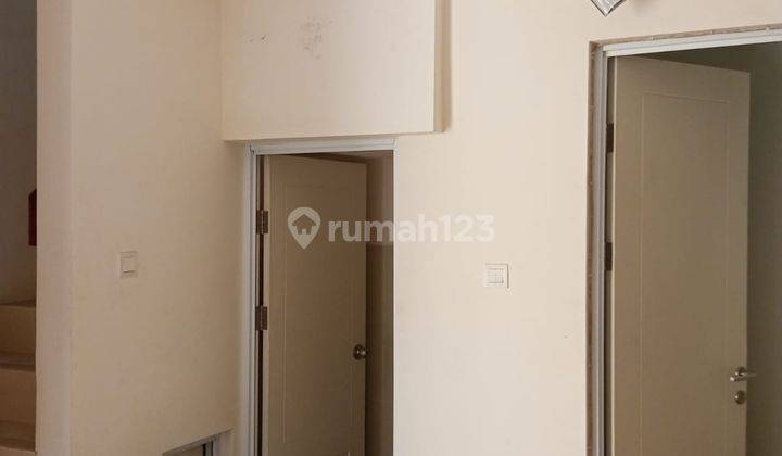 Rumah Semi Furnished di Amarillo Village Gading Serpong Tangerang 2