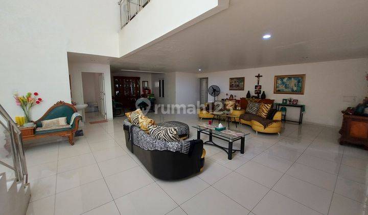 Rumah bagus 2 lantai di Metro Sunter parkir luas lingkungan bagus